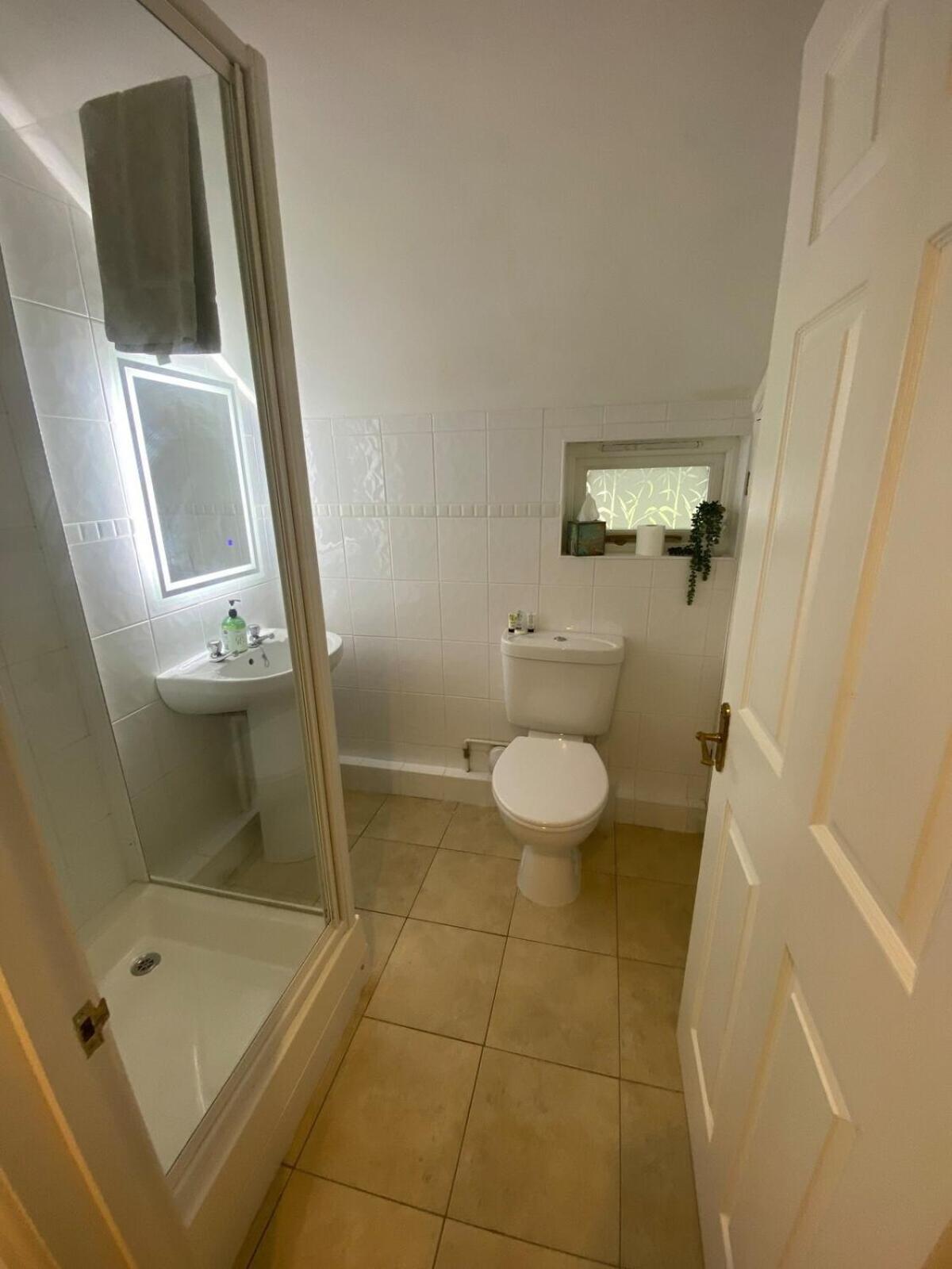 Private Entry Hideaway Apartment *